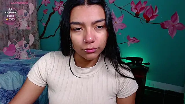 NoelleVireaux online show from March 22, 11:38 am