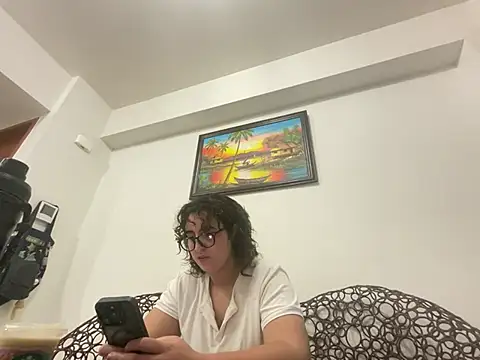 yassiestar online show from February 28, 9:47 pm