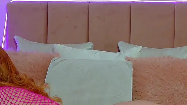 AnnieAddam online show from April 22, 1:46 am