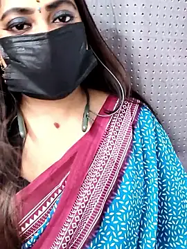 Cutie Nila online show from April 11, 6:30 am