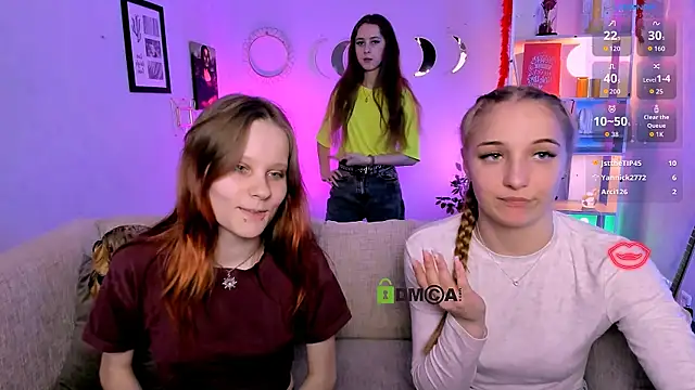 cassandra nik online show from April 7, 2:30 pm