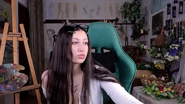 EffieMeowley online show from April 18, 5:54 am