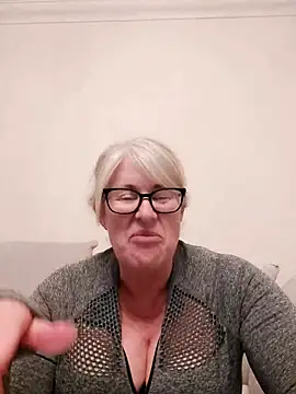 FlirtyFleur-x online show from March 30, 6:51 pm