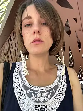 Kamorana online show from April 10, 10:21 am