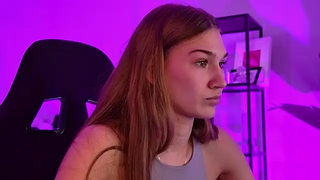 Sweet Emilya online show from March 16, 12:09 pm