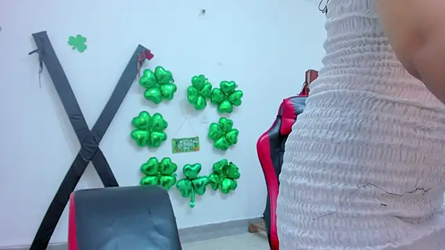 MiaBella and Max online show from March 25, 12:08 pm