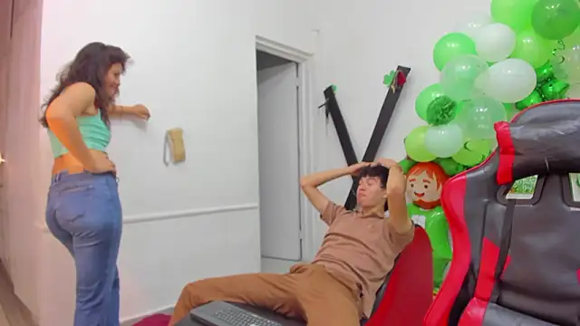 MiaBella and Max online show from March 20, 12:10 pm