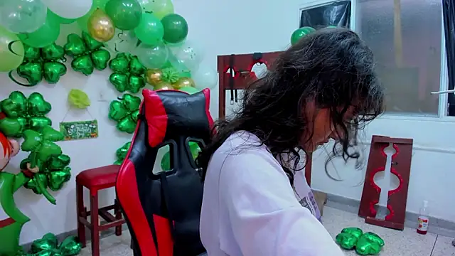 MiaBella and Max online show from March 17, 11:58 am