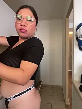 WHITEWOMEN 2 online show from March 12, 6:10 pm