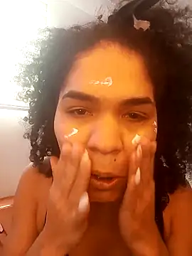 V-nus online show from March 13, 6:31 pm