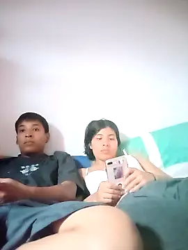 May and Noah online show from March 9, 8:12 pm