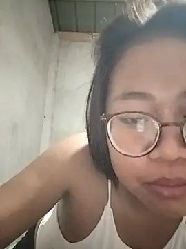 angelpinay44 online show from July 2, 3:29 pm