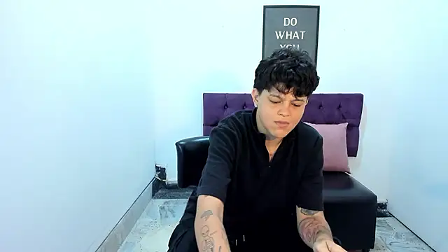 TomBoy Natali online show from March 17, 6:45 pm