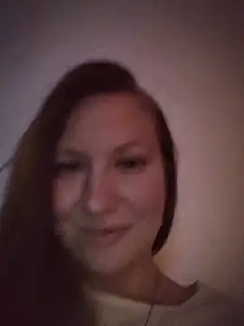 August Shine online show from April 21, 6:15 pm