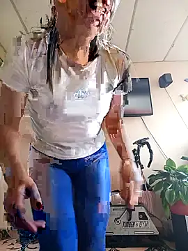 Lucia Rios online show from April 1, 8:50 pm