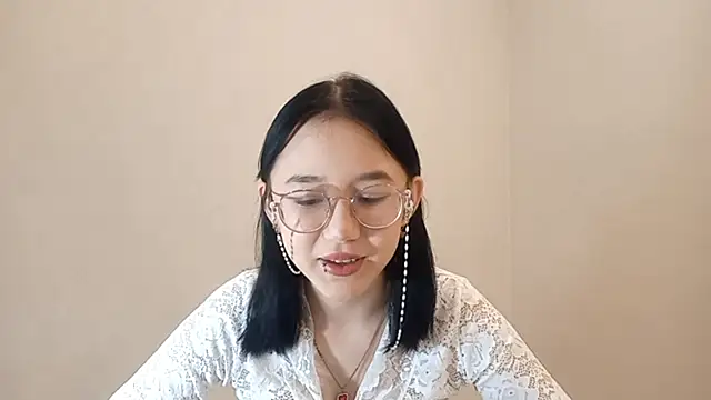 SolvedGlobe online show from April 18, 1:13 pm