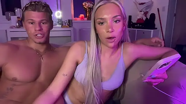 Naughtyblondex online show from May 16, 12:13 am