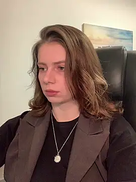 VelvetChloe online show from April 17, 11:23 am