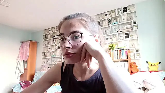 JInaMillsap online show from April 13, 9:10 am