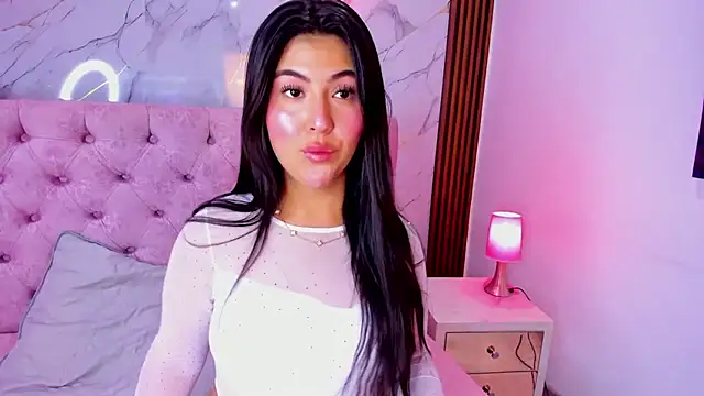 AbrilQuintana  online show from March 17, 11:25 am