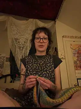 Anniething online show from March 3, 3:56 am