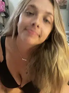 imkhloe online show from July 21, 8:53 pm