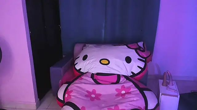 doll katiuska online show from June 3, 12:17 pm