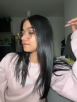 Bella Smithe online show from March 8, 12:42 pm