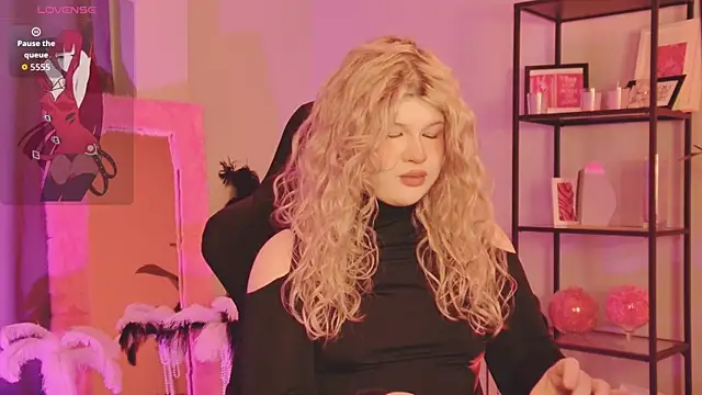 LilithNlsn online show from March 17, 5:06 pm