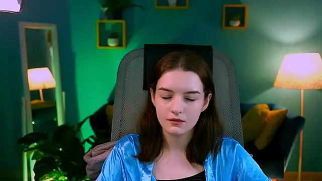 KellieBanshe online show from April 1, 4:13 am