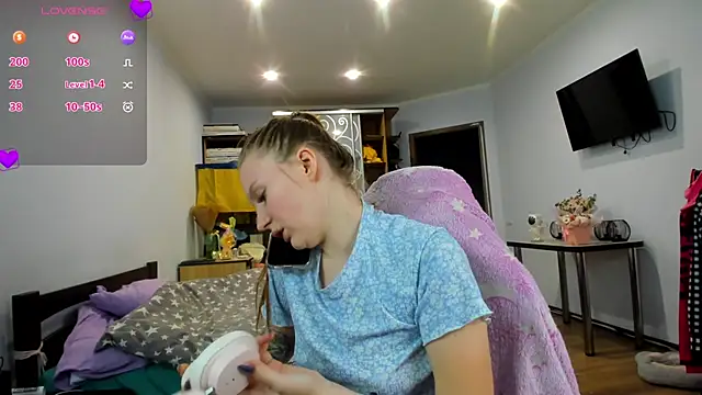 Mary Blu online show from February 17, 3:55 pm