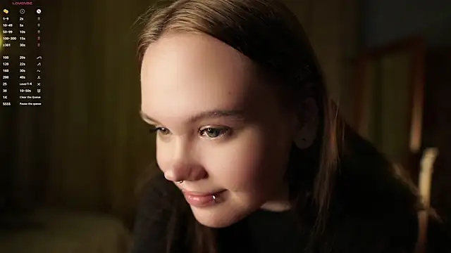 LeahAllsop online show from April 1, 1:52 pm