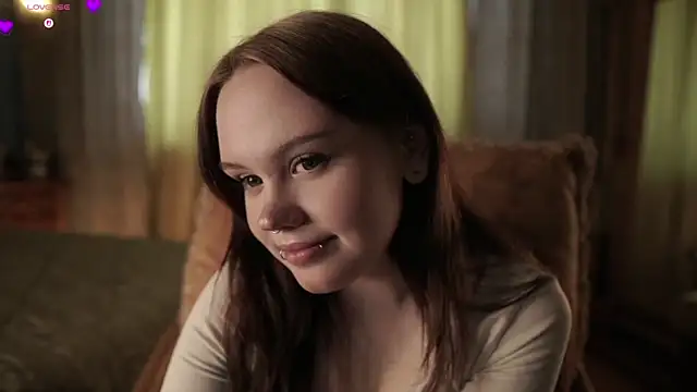 LeahAllsop online show from April 10, 3:34 am