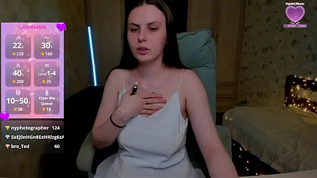 LoraTempt online show from April 30, 9:08 pm