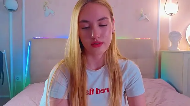 JenniferCamprell online show from April 15, 7:36 pm