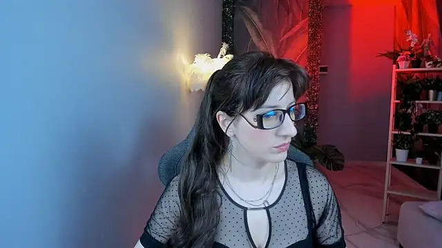 EmmaWheelers online show from April 14, 2:39 pm