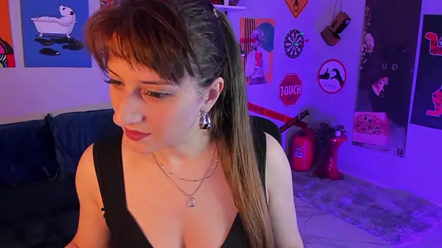 EmmaWheelers online show from March 27, 2:40 pm