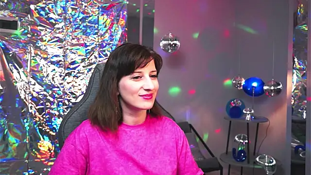 EmmaWheelers online show from April 10, 2:34 pm