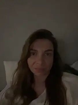 Luna2547 online show from April 2, 7:00 pm