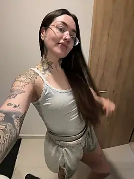 MelissaGb online show from April 6, 12:10 am