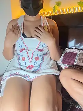 Raat ki rani88 online show from March 8, 6:56 pm