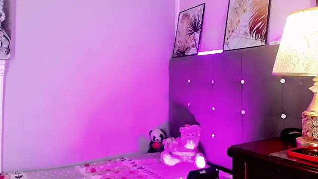 MarguiePonds online show from April 22, 11:13 pm