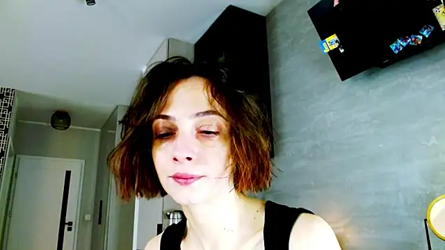 misssweet online show from March 20, 2:11 pm