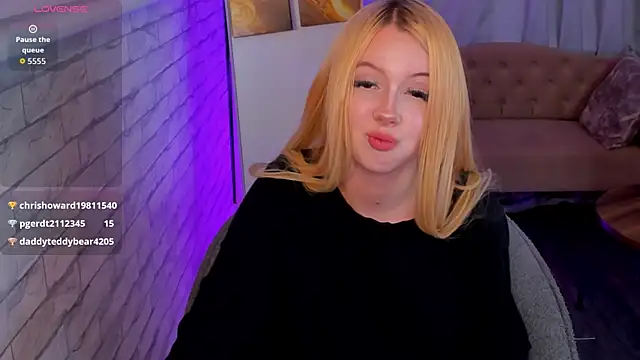 Edna Martin online show from April 9, 4:48 am