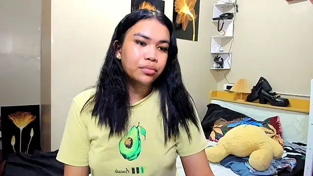 hugecelestina online show from April 17, 10:28 am