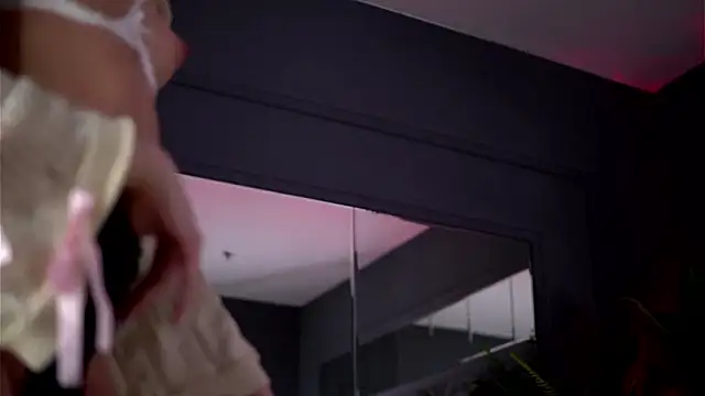 BrattyScarlet online show from March 15, 6:59 am