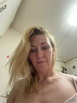 Secret Ladyx online show from June 20, 4:05 am