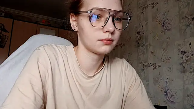 Emmaheartley online show from March 13, 5:31 am