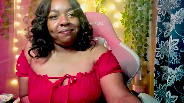 Goddess MercedesRedd online show from April 15, 2:06 pm