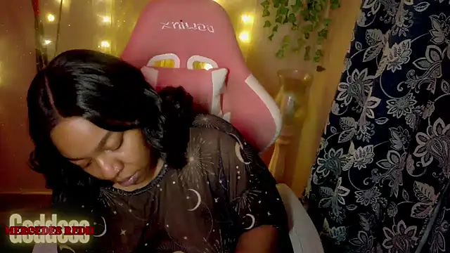 Goddess MercedesRedd online show from July 11, 5:24 pm